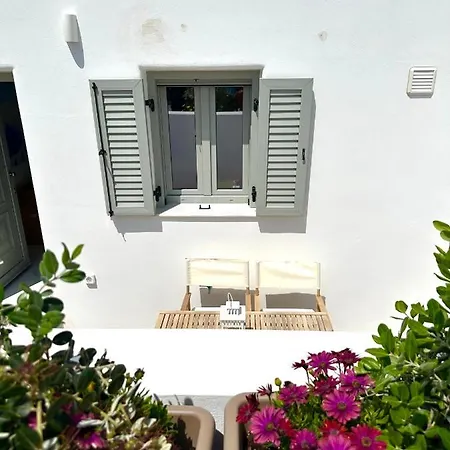 Apartment Santana Perivolos (Santorini)