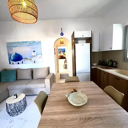 Daire Santana Perivolos (Santorini)