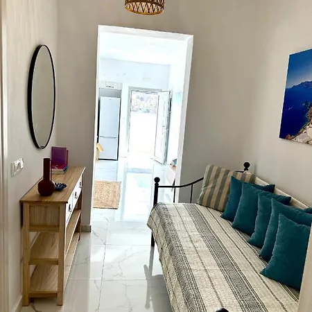 Daire Santana Perivolos (Santorini)