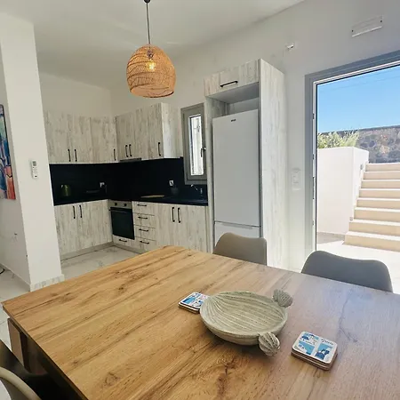 Santana Apartment *